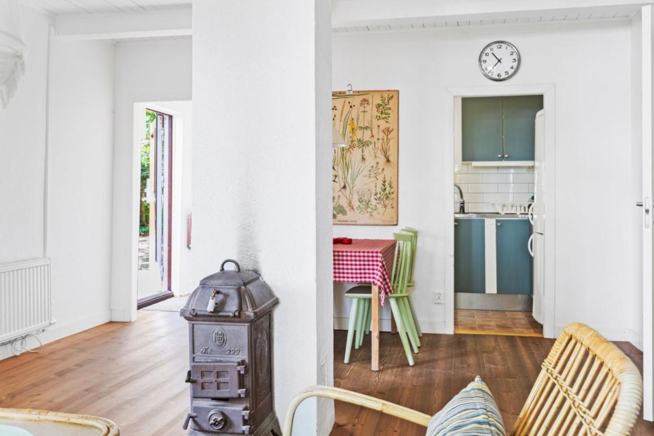 Fiskestugan - Country Side Cottage By Lake Sjöbo エクステリア 写真